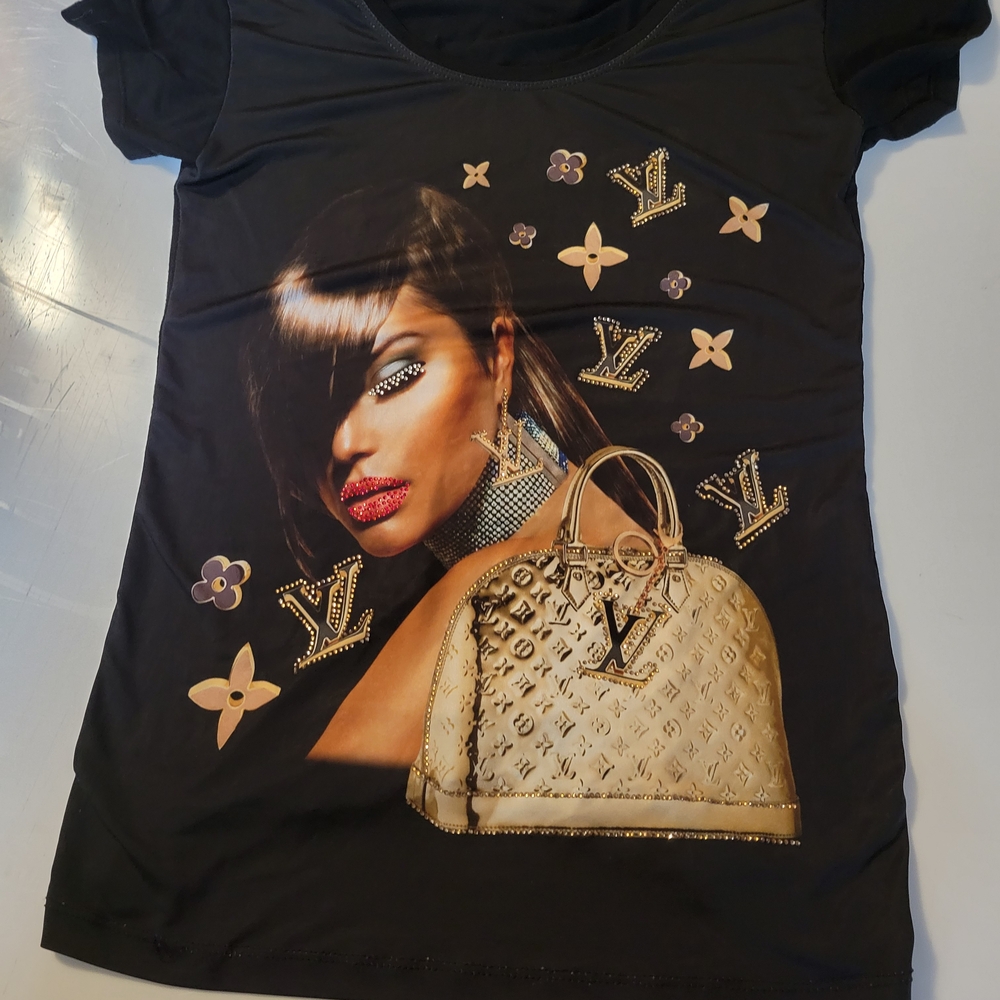 Stunning Black and Gold Graphic Tee with Gold, Silver & Red Crystals. Medium.